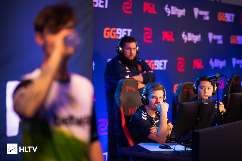 尽管访问行 尽管访问行